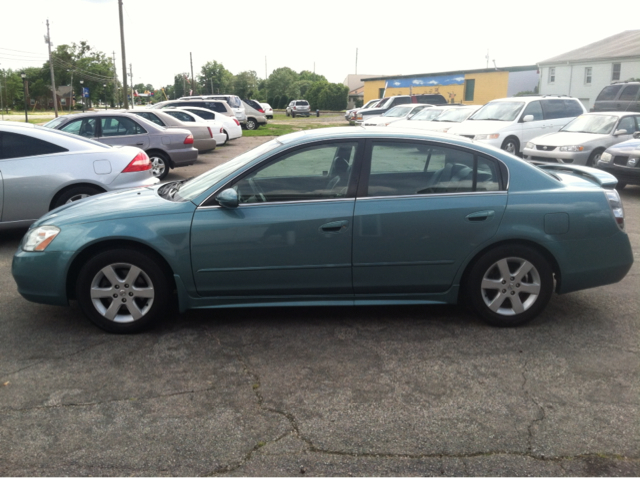 Nissan Altima 2002 photo 2