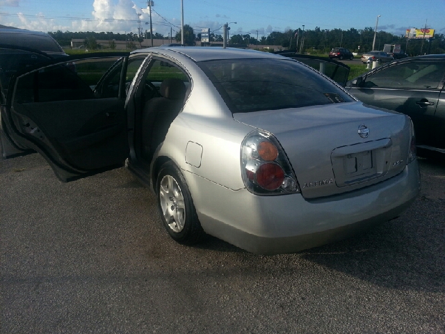 Nissan Altima 2002 photo 2