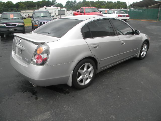 Nissan Altima 2002 photo 1