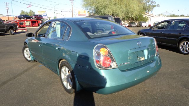 Nissan Altima 2002 photo 2