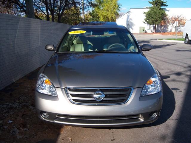 Nissan Altima 2002 photo 1