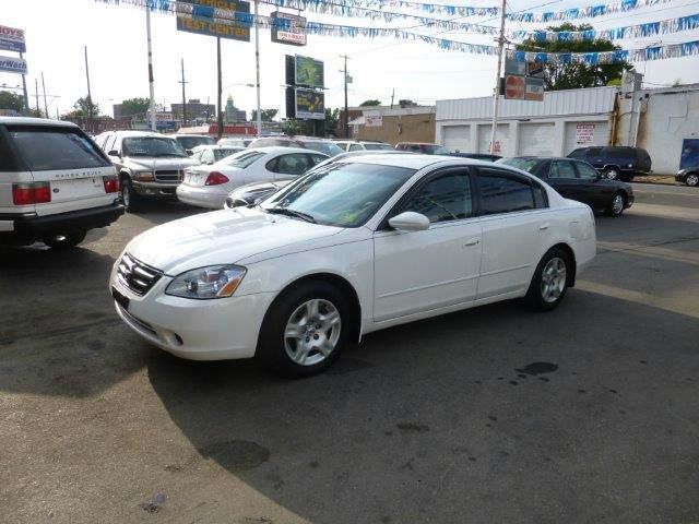Nissan Altima 2002 photo 1