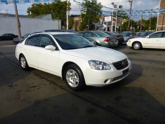 Nissan Altima 2002 photo 2