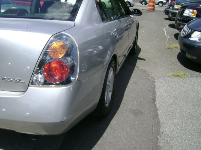 Nissan Altima 2002 photo 3