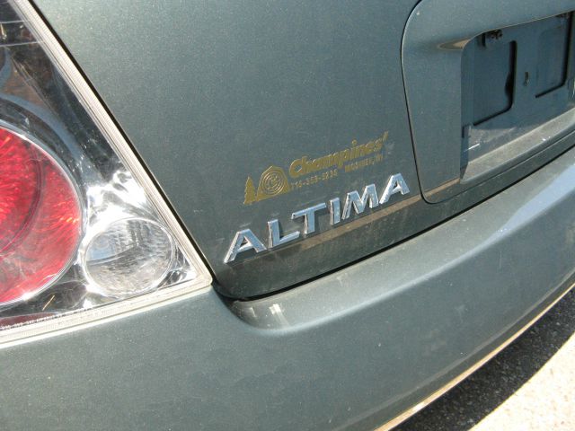 Nissan Altima 2002 photo 2
