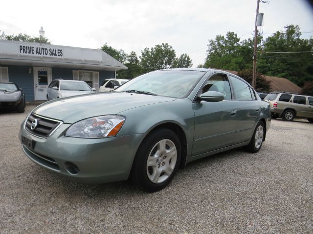 Nissan Altima K2500 SLE 4x4 Sedan