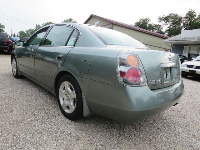 Nissan Altima 2002 photo 3