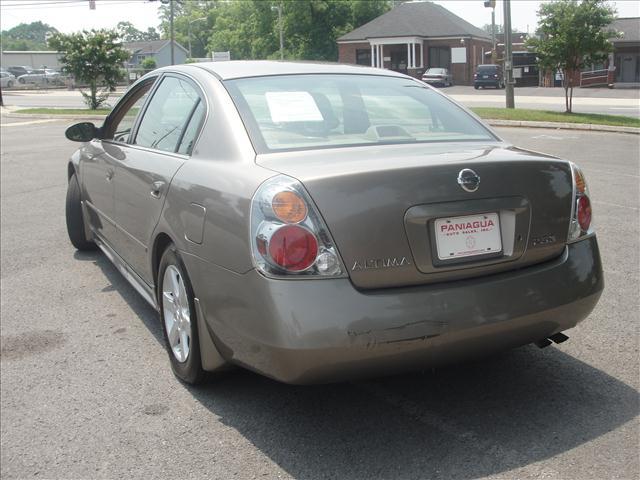 Nissan Altima 2003 photo 40