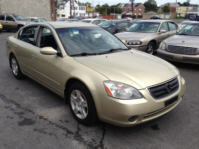 Nissan Altima 2003 photo 2