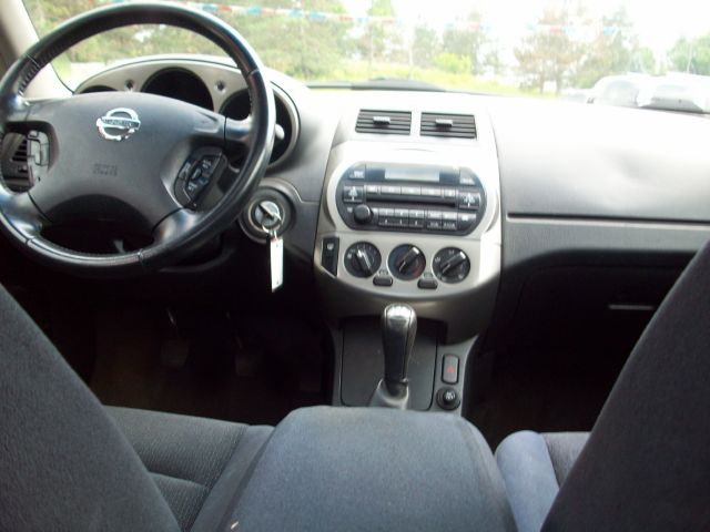 Nissan Altima 2003 photo 1