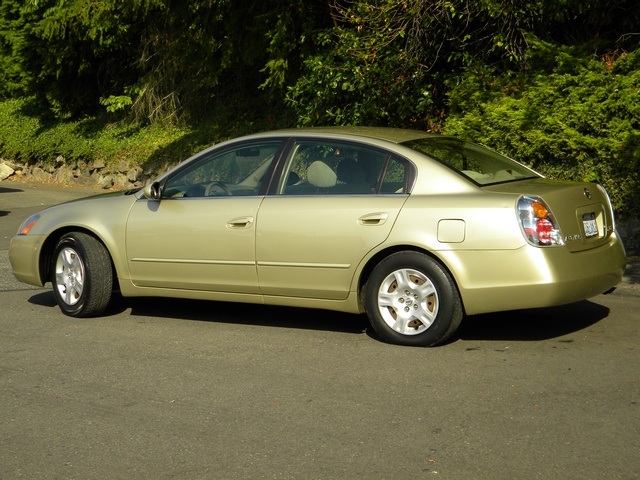 Nissan Altima 2003 photo 2