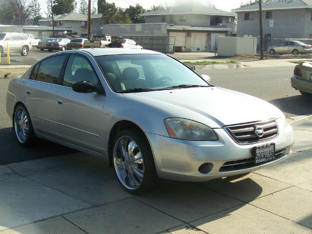 Nissan Altima 2003 photo 4