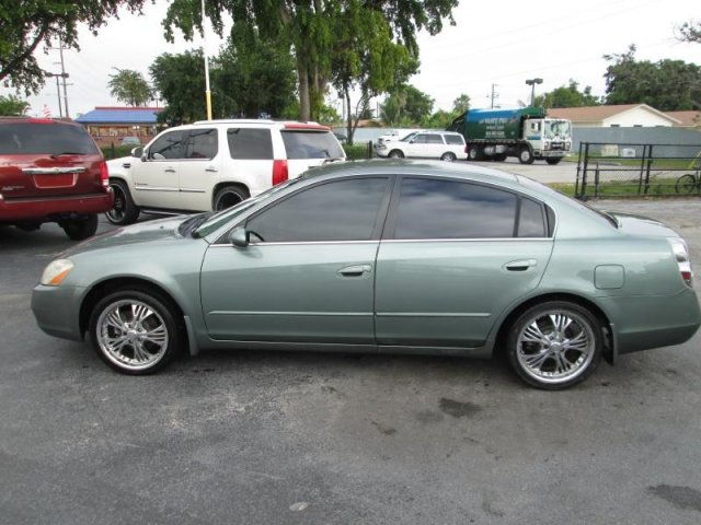Nissan Altima 2003 photo 2
