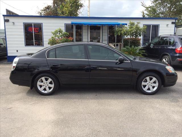 Nissan Altima 2003 photo 3