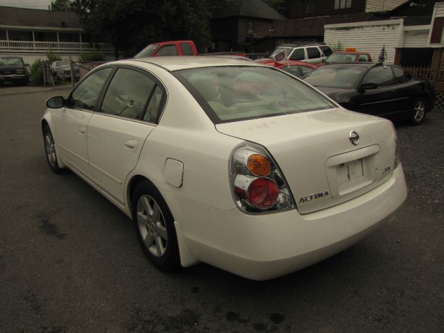 Nissan Altima 2003 photo 4