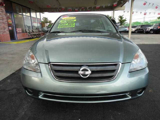 Nissan Altima 2003 photo 1