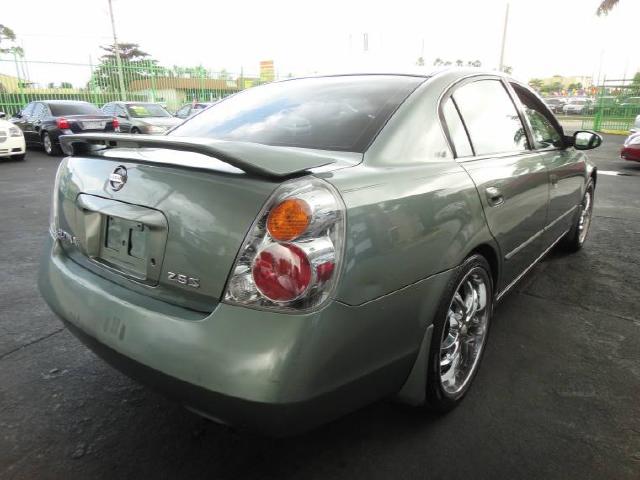 Nissan Altima 2003 photo 4