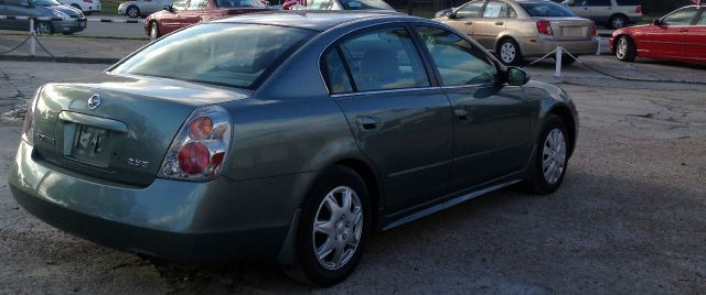 Nissan Altima 2003 photo 1