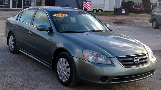Nissan Altima 2003 photo 4