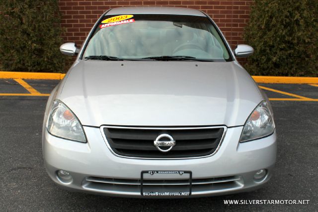 Nissan Altima 2003 photo 2