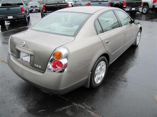 Nissan Altima 2003 photo 1