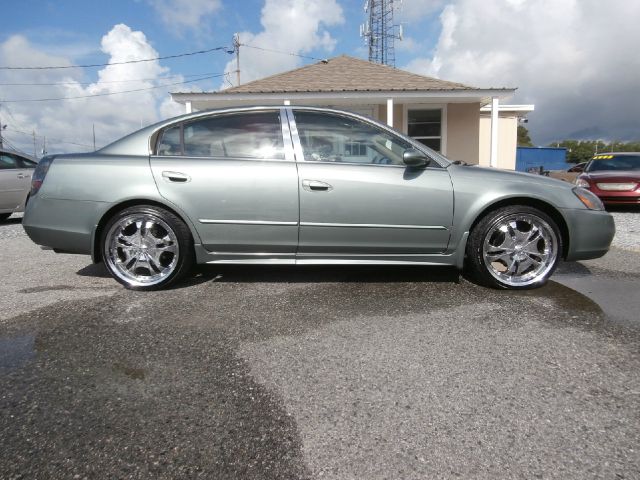 Nissan Altima 2003 photo 2
