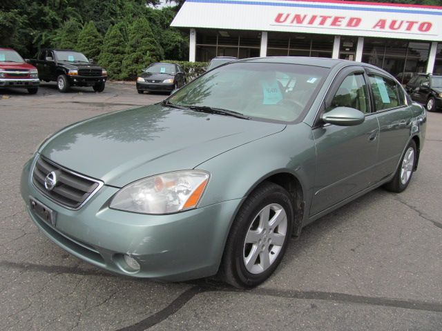 Nissan Altima 2003 photo 2