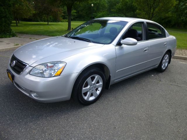 Nissan Altima 2003 photo 4