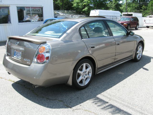 Nissan Altima 2003 photo 4