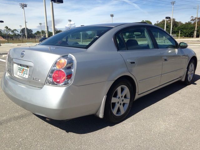 Nissan Altima 2003 photo 1