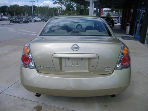 Nissan Altima 2003 photo 2