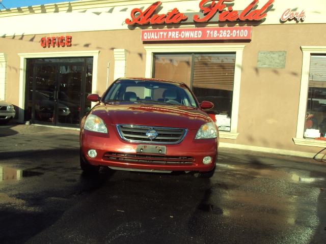 Nissan Altima Economy Sedan