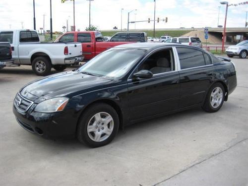 Nissan Altima Pickupslt Quad Cab SWB 4WD 4x4 Truck Other