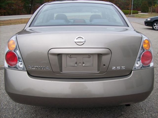 Nissan Altima 2003 photo 1