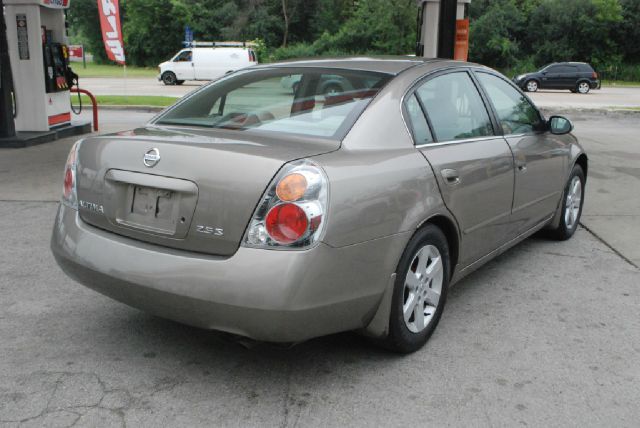 Nissan Altima 2003 photo 4