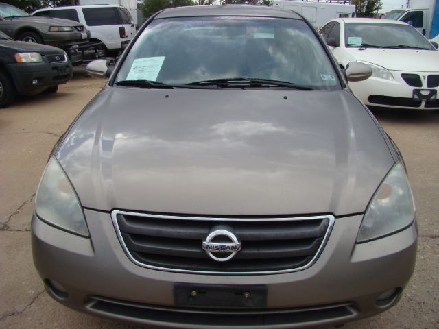 Nissan Altima GS-R Sedan