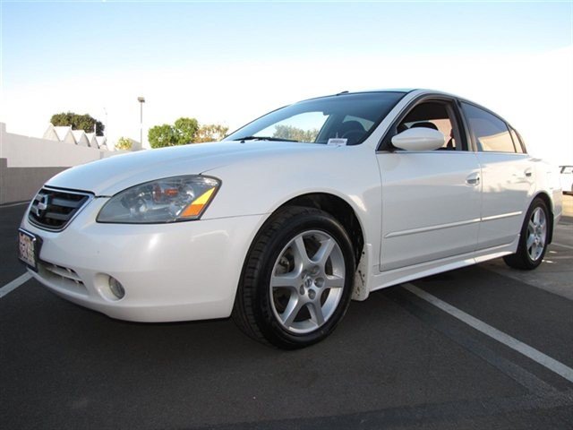 Nissan Altima 2003 photo 2