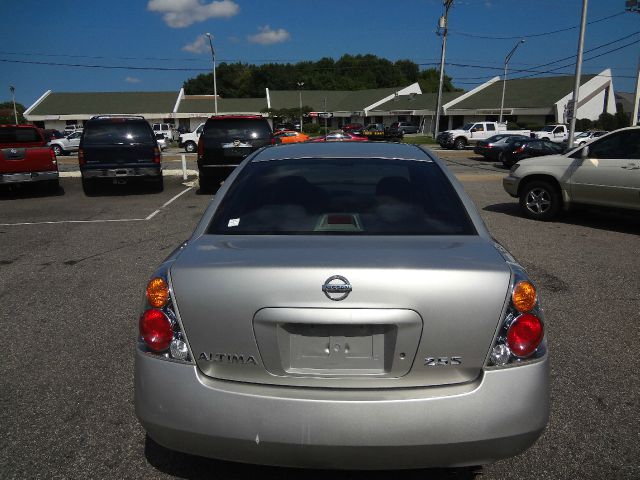 Nissan Altima 2003 photo 2