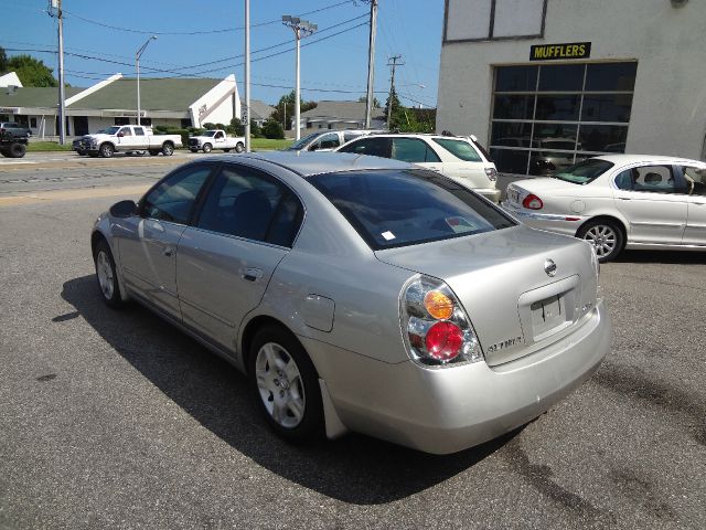 Nissan Altima 2003 photo 3