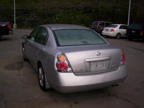 Nissan Altima 2003 photo 4