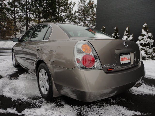 Nissan Altima 2003 photo 2