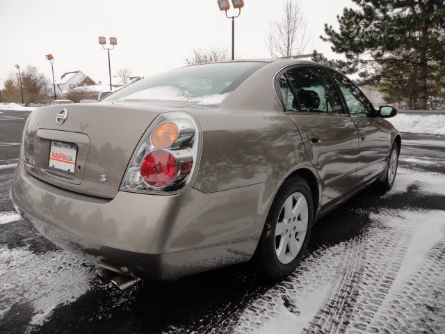 Nissan Altima 2003 photo 4