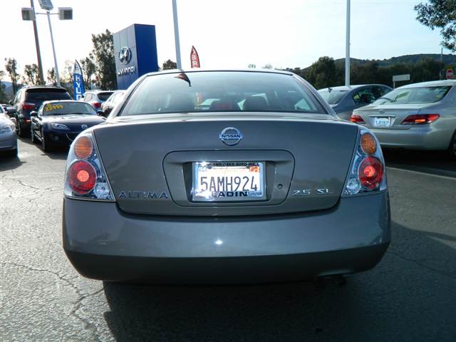 Nissan Altima 2003 photo 4