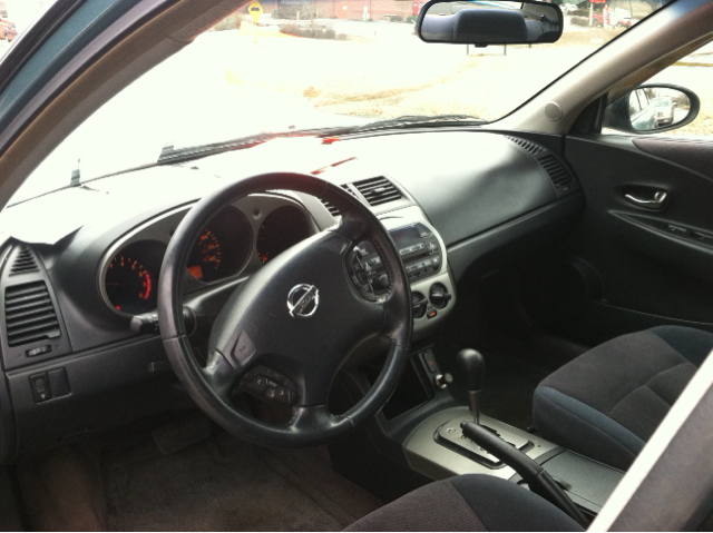 Nissan Altima 2003 photo 1
