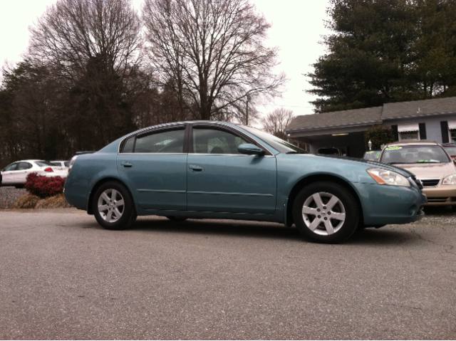 Nissan Altima 2003 photo 3