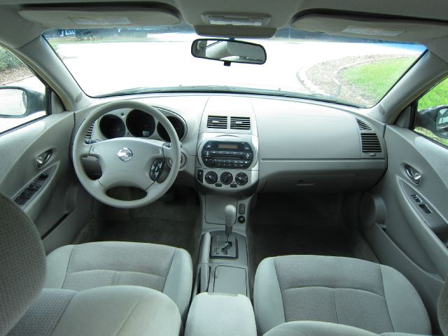 Nissan Altima 2003 photo 6