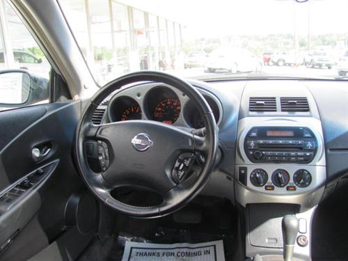 Nissan Altima 2003 photo 2