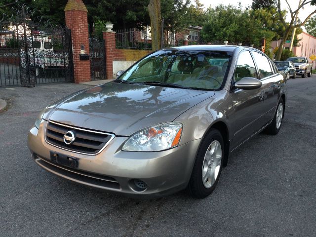 Nissan Altima 2003 photo 1