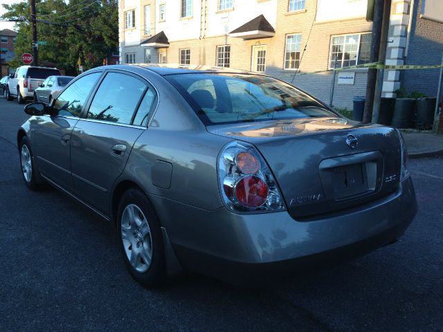 Nissan Altima 2003 photo 4