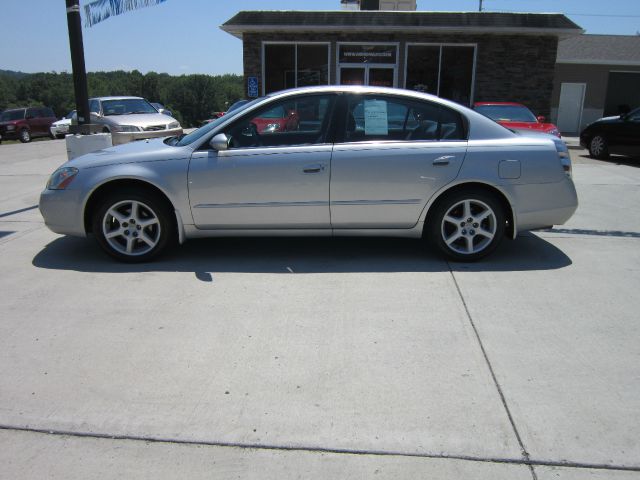 Nissan Altima 2003 photo 2